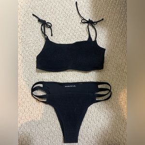 SET of Black Abercrombie ribbed bikini. Size medium